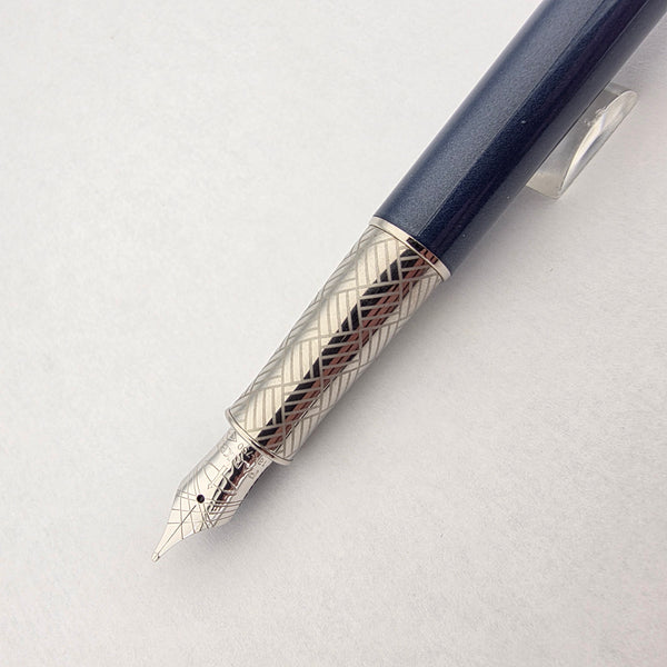 Parker Executive Blue 18kt Sonnet Medium Fountain Pen (1930501) - NIB
