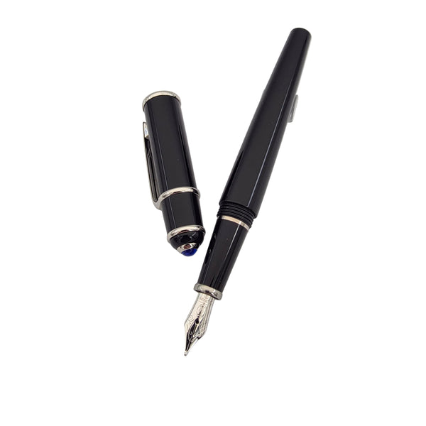 Cartier Diabolo black and platinum Medium fountain pen with 18kt gold nib