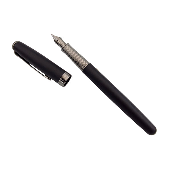 Parker Pen Executive Black 18kt Gold Matte Black and Gunmetal Medium Fountain Pen 1930483