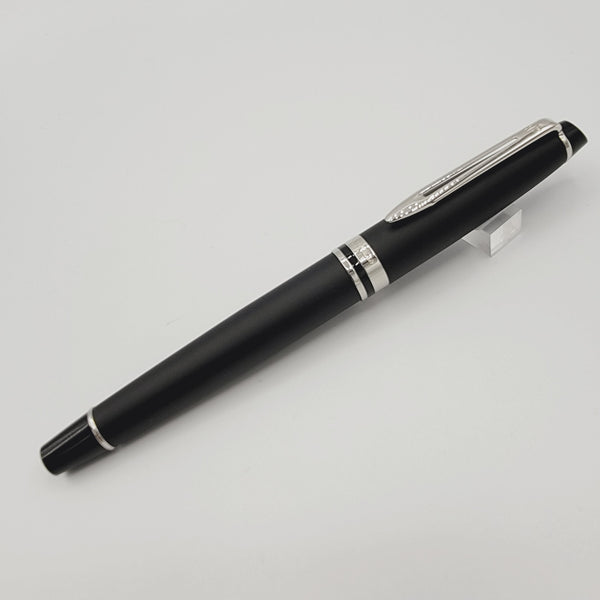 Waterman Expert Matte Black CT Medium Fountain Pen (S0951860)