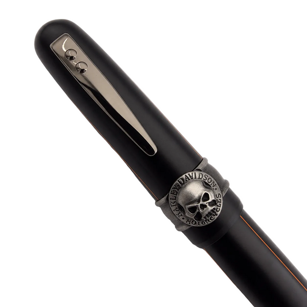 Black retro 51 pen with silver clip and emblem 
