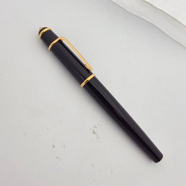 Cartier Diabolo Black and Gold Medium Fountain Pen