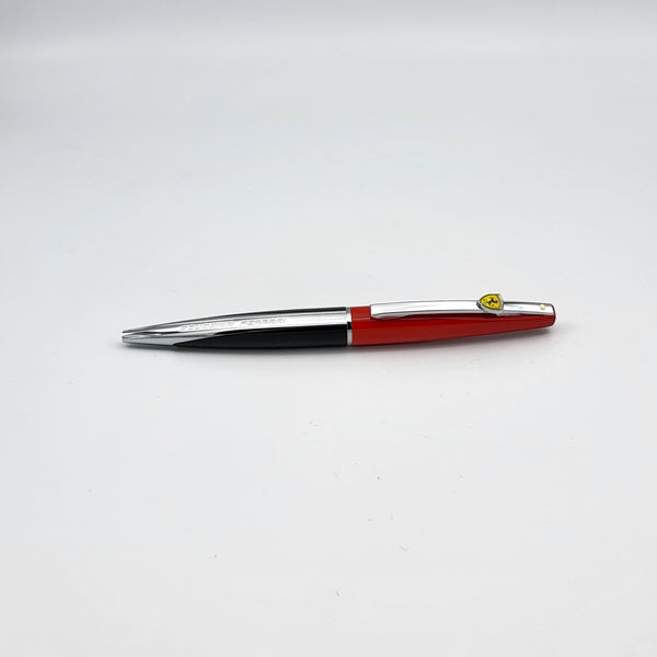 RiNo Distribution NEW Sheaffer Taranis Scuderia Ferrari Red Fountain Pen freeshipping - RiNo Distribution