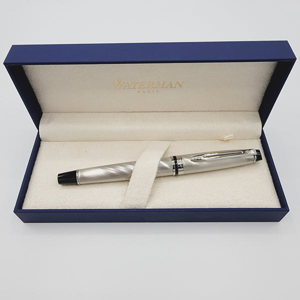 Waterman Expert Brushed Silver CT Medium Fountain Pen (S0952060)