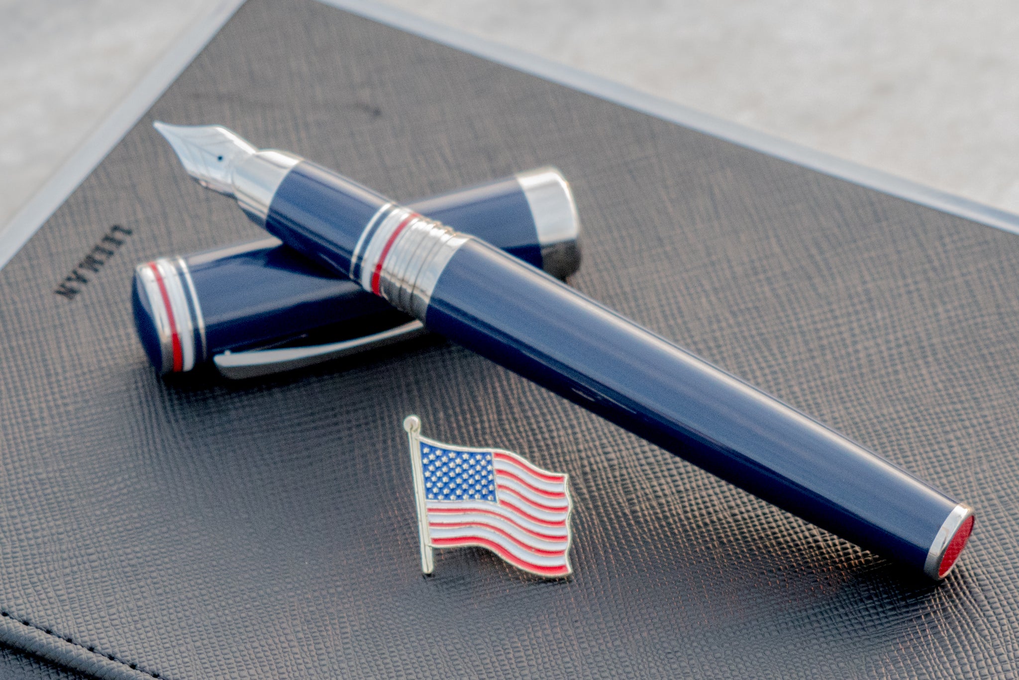 Montegrappa Montegrappa American Dream USA Patriot Medium Fountain Pen (ISUSI3PB) freeshipping - RiNo Distribution